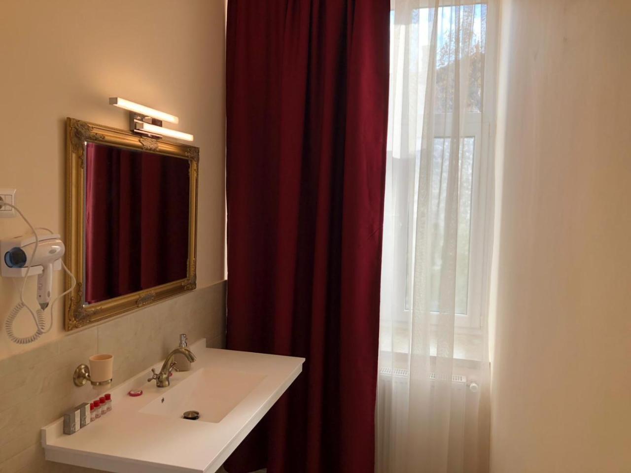 Ana Boutique Bed & Breakfast Alba Iulia Eksteriør bilde