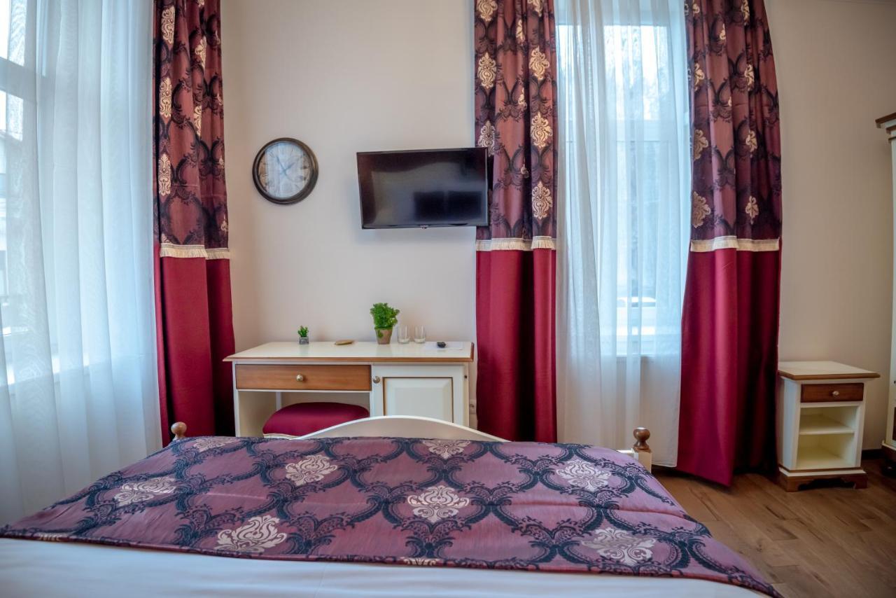 Ana Boutique Bed & Breakfast Alba Iulia Eksteriør bilde