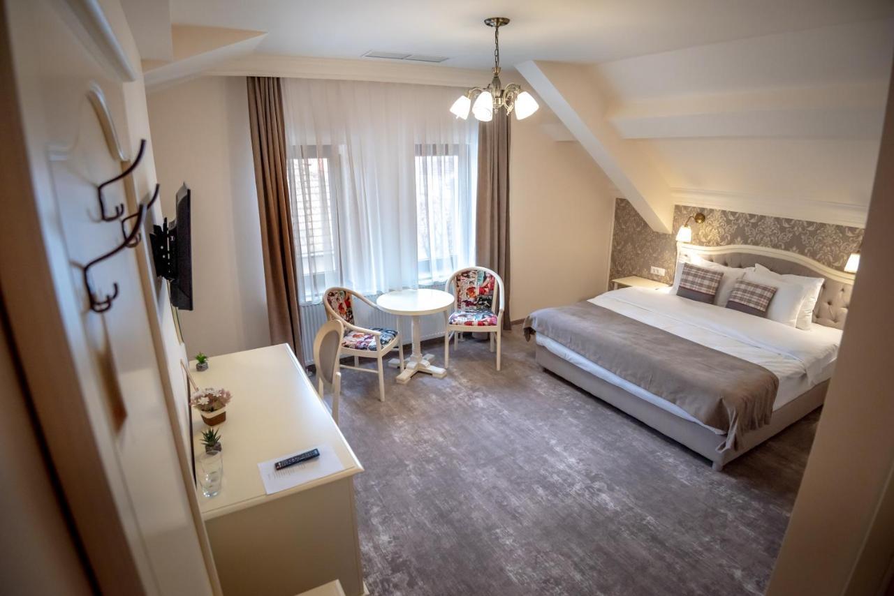 Ana Boutique Bed & Breakfast Alba Iulia Eksteriør bilde