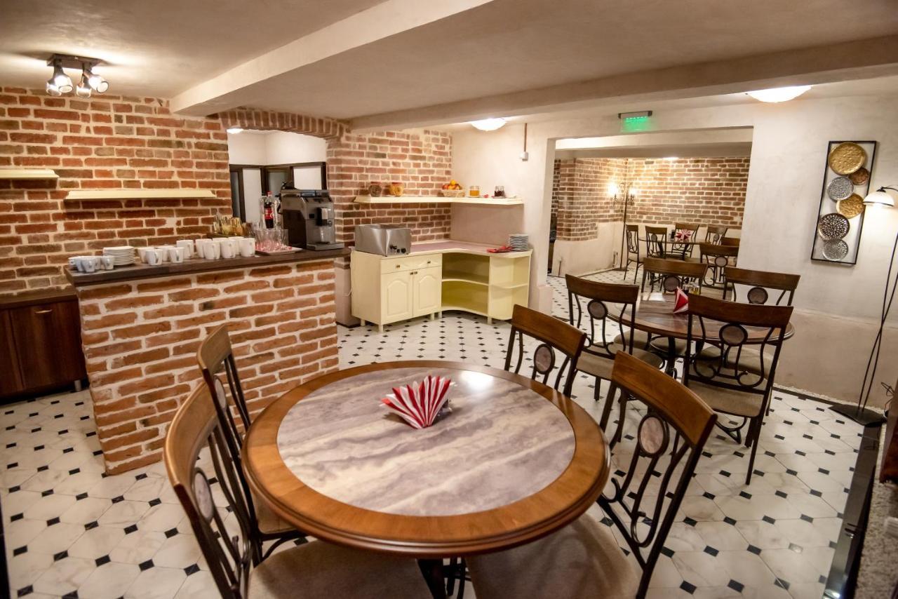Ana Boutique Bed & Breakfast Alba Iulia Eksteriør bilde
